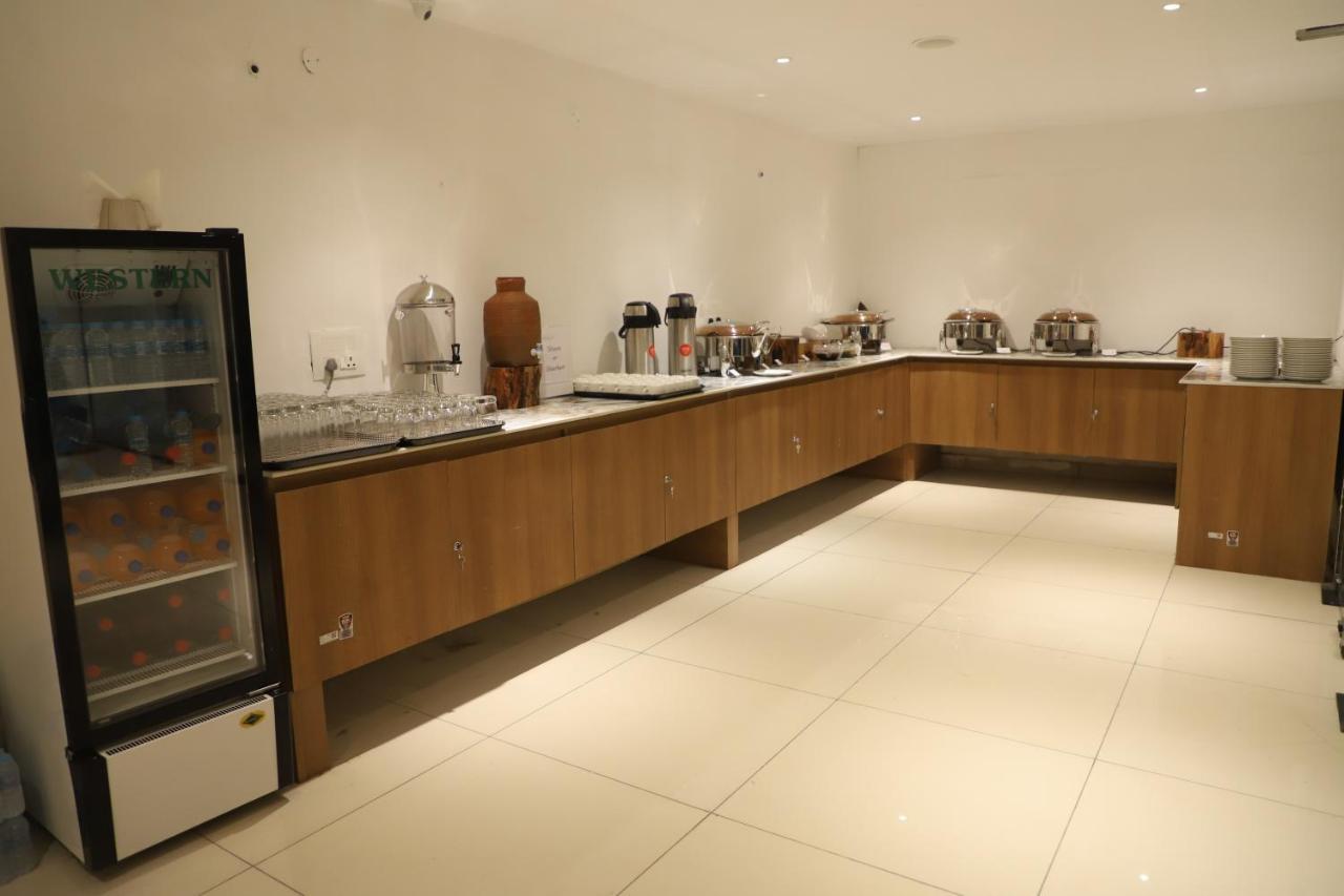 Hotel Northwind, Kharar, Mohali Экстерьер фото